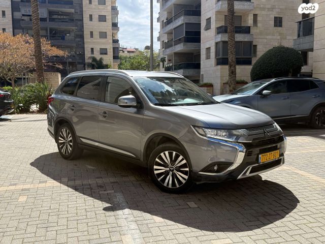 מודעת רכב מיצובישי אאוטלנדר 1