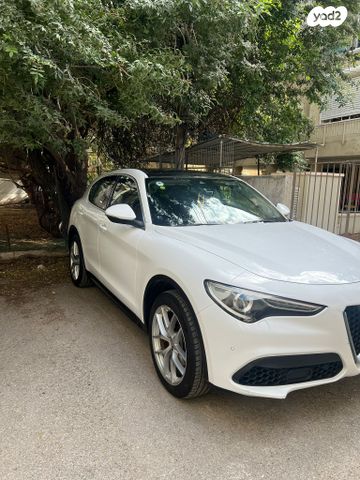 מודעת רכב אלפא רומיאו סטלביו