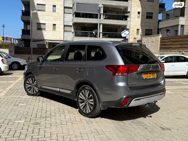 מודעת רכב מיצובישי אאוטלנדר 2