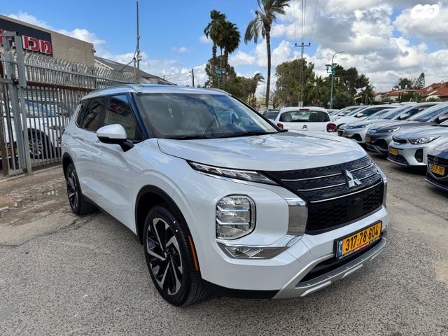 מודעת רכב מיצובישי אאוטלנדר 1