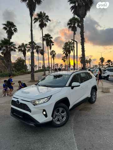 מודעת רכב טויוטה RAV4