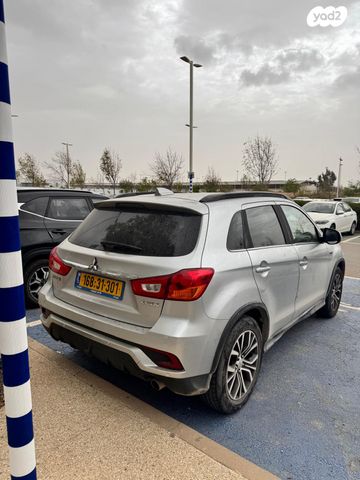 מודעת רכב מיצובישי ASX