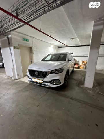 מודעת רכב אם ג'י EHS PHEV