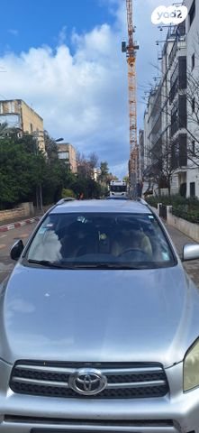 מודעת רכב טויוטה RAV4