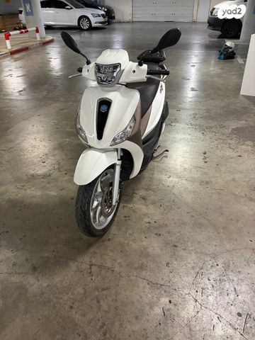מודעת רכב פיאג'ו MEDELY 125