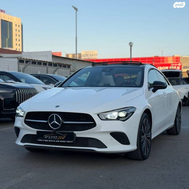 מודעת רכב מרצדס-בנץ CLA