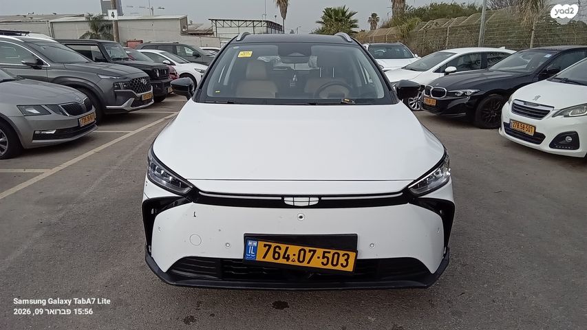 מודעת רכב ג׳ילי Geometry C