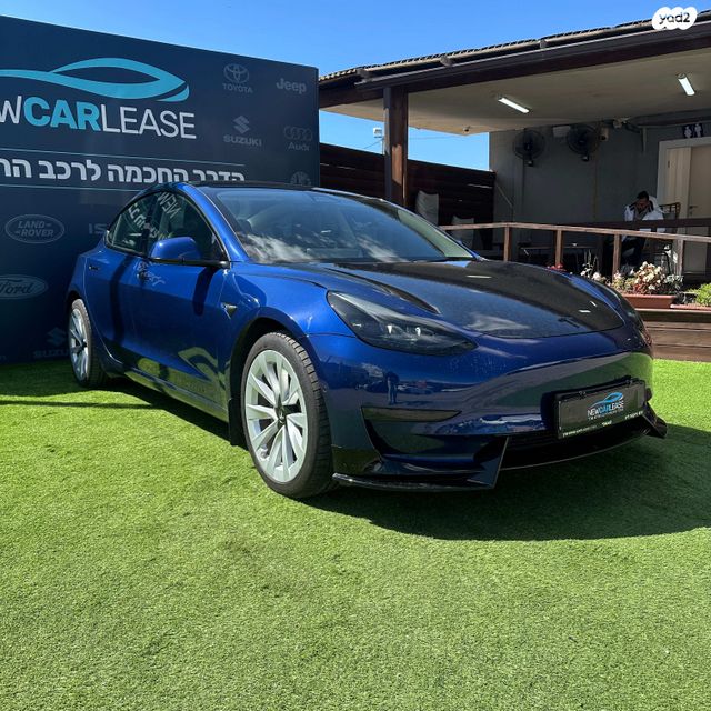מודעת רכב טסלה מודל 3