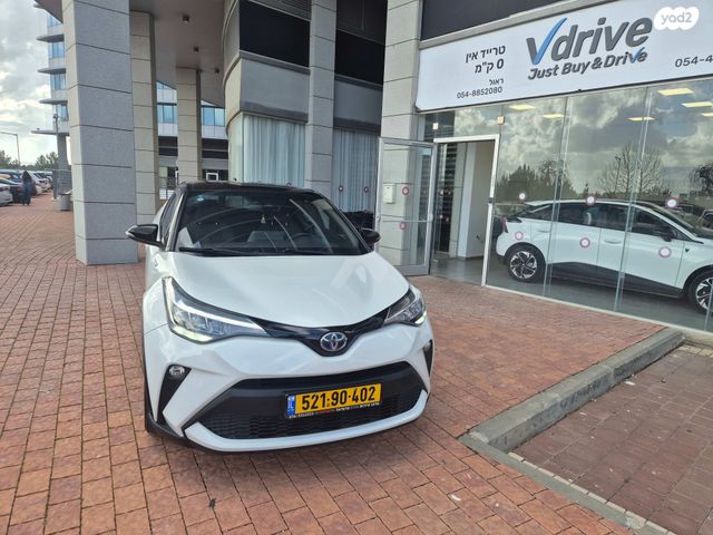מודעת רכב טויוטה C-HR 1