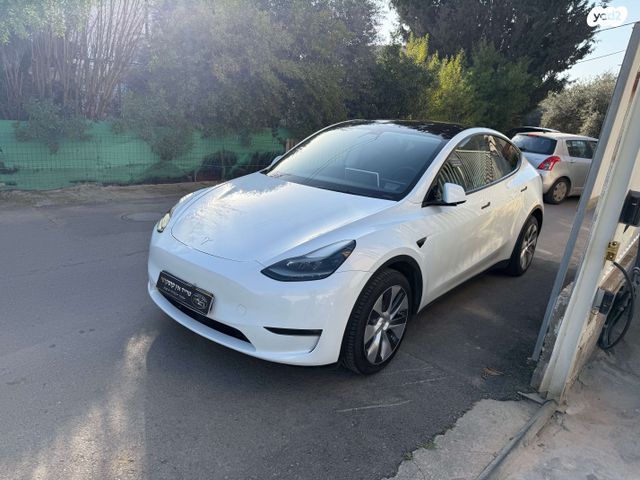 מודעת רכב טסלה מודל Y