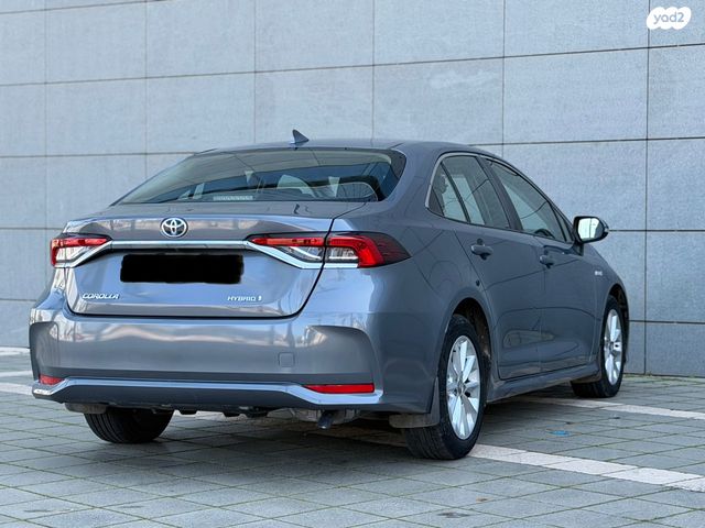 מודעת רכב טויוטה קורולה 1