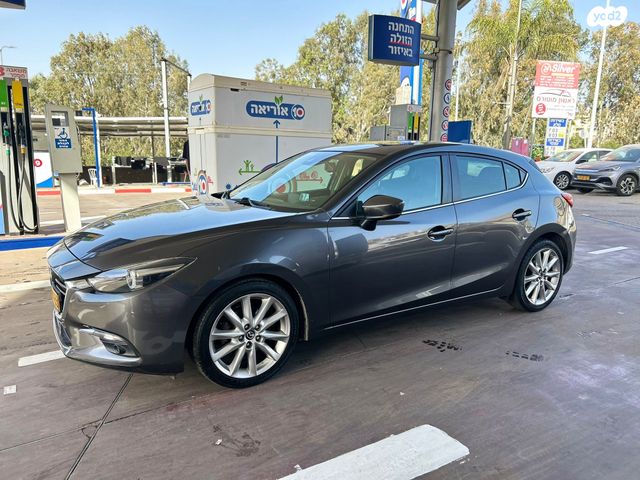 מודעת רכב מאזדה 3