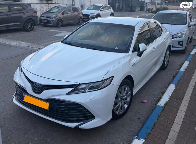 מודעת רכב טויוטה קאמרי