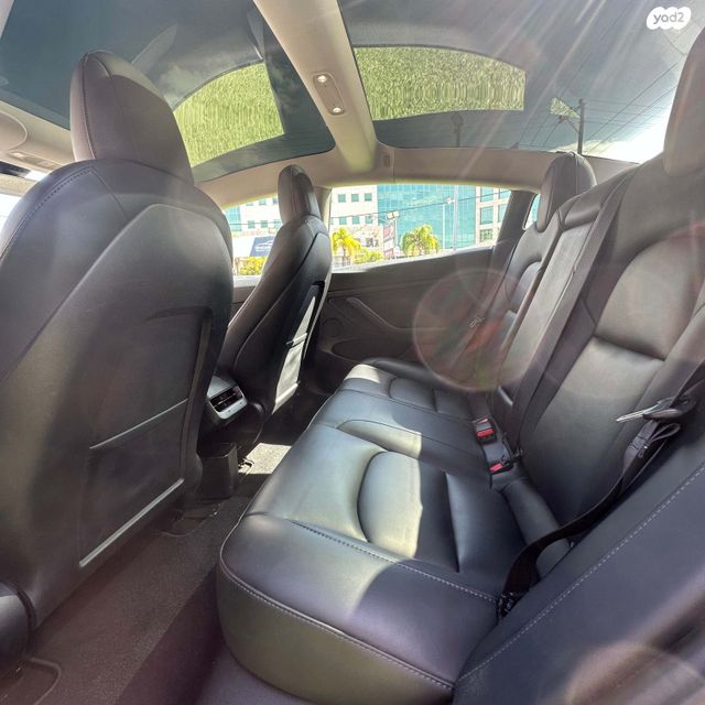 מודעת רכב טסלה מודל 3 1