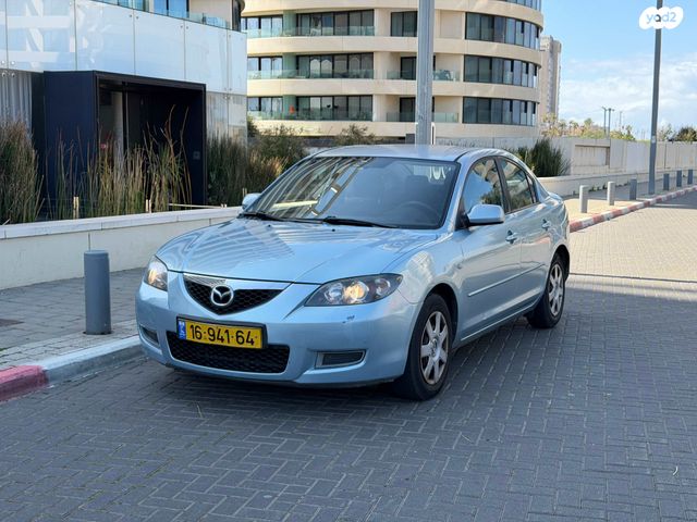 מודעת רכב מאזדה 3