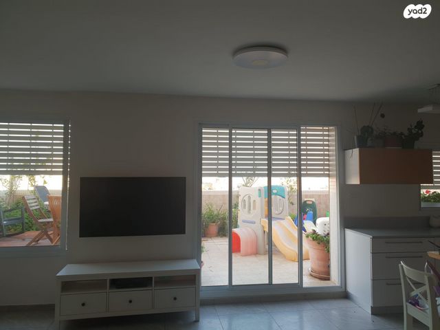 שדרות גולדה מאיר 21