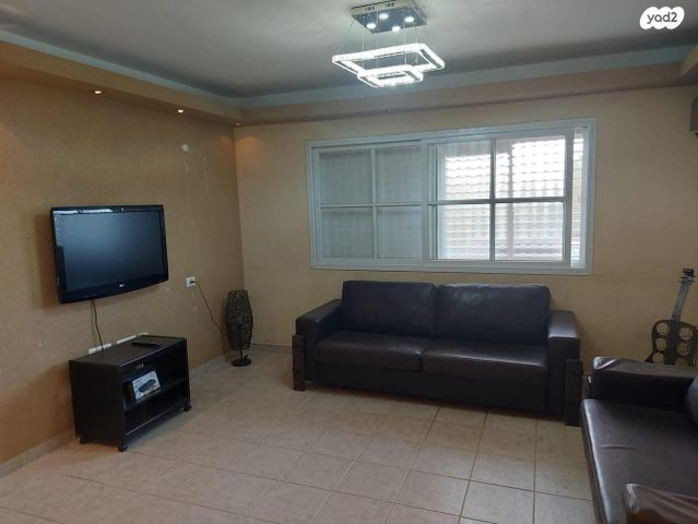 רחבת הלח"י 4