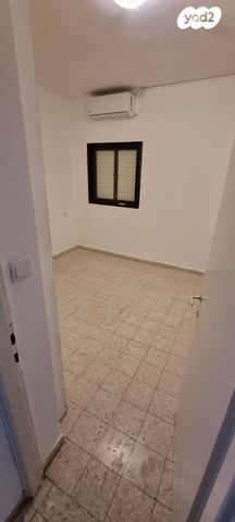 ראובן לרר 14