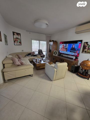 פרופסור אברהם אמיר 74