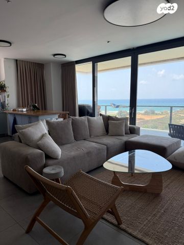 שדרות רחבעם זאבי 13