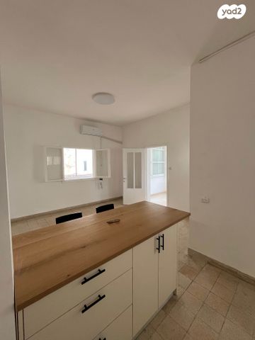 חיים וייצמן 16