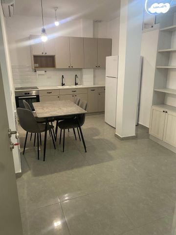 אבן גבירול 19