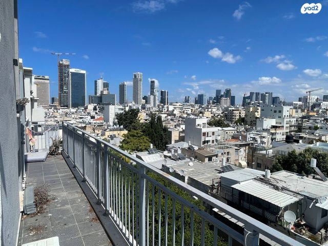 שדרות וושינגטון 18