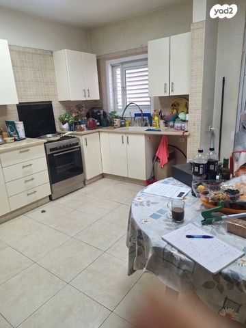 שדרות העצמאות 62