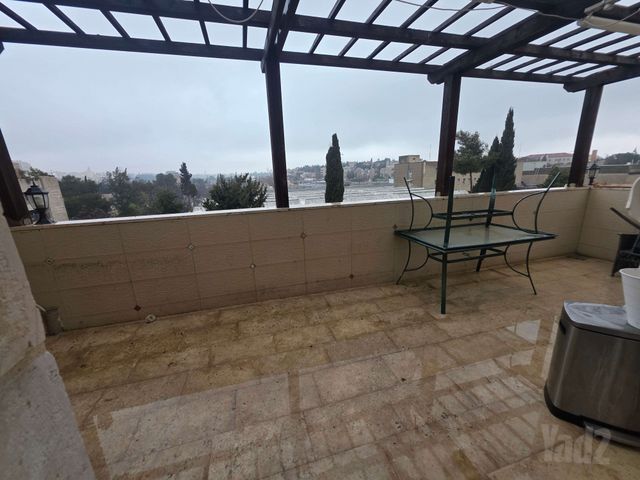 דירה למכירה בירושלים (תיווך) — 3
