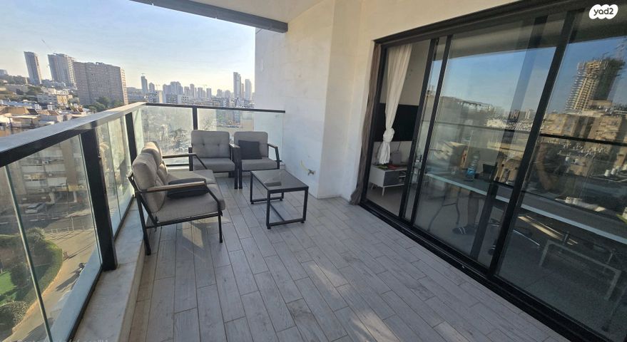 החשמונאים 56