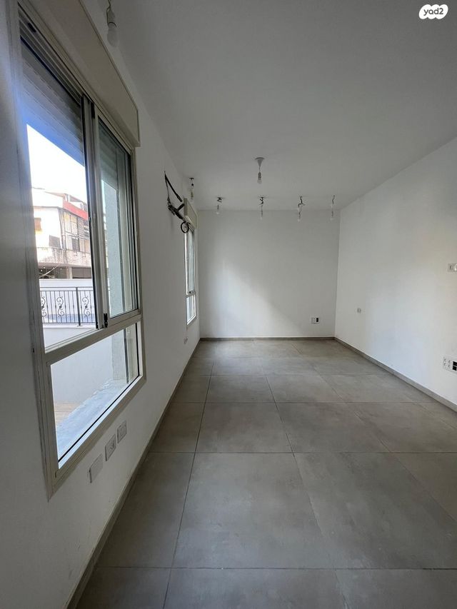 דו משפחתי, תל אביב יפו