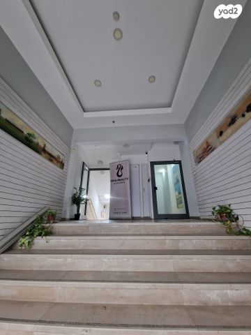 שער פלמר, תחנת רכבת השמונה