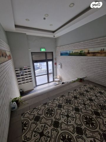 שער פלמר, תחנת רכבת השמונה