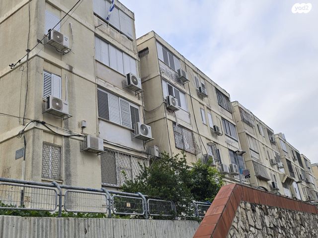 שדרות השופטים 13