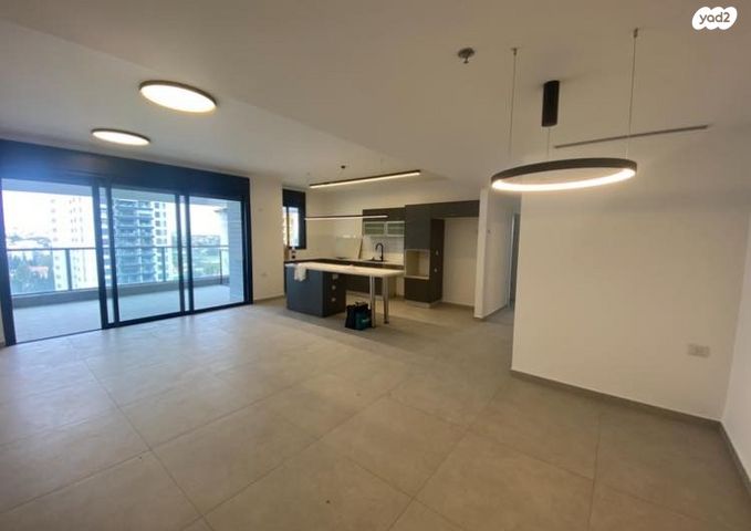 מודעת נכס, יונה וולך 7, גרין פארק החדשה, הוד השרון