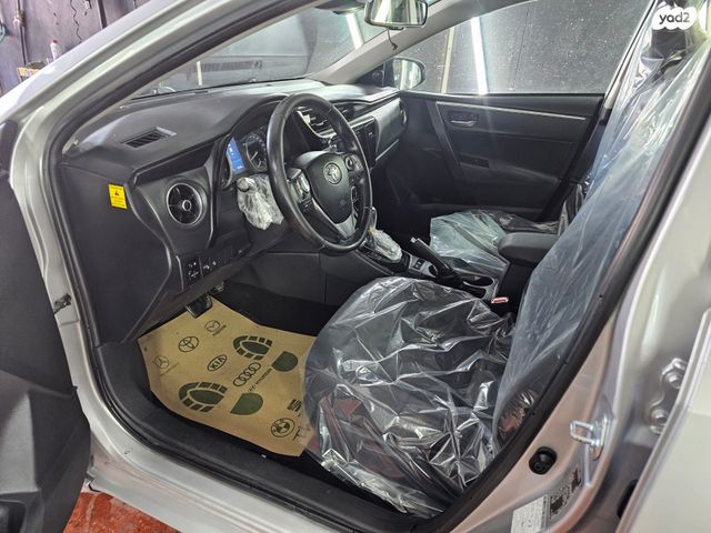 מודעת רכב טויוטה קורולה