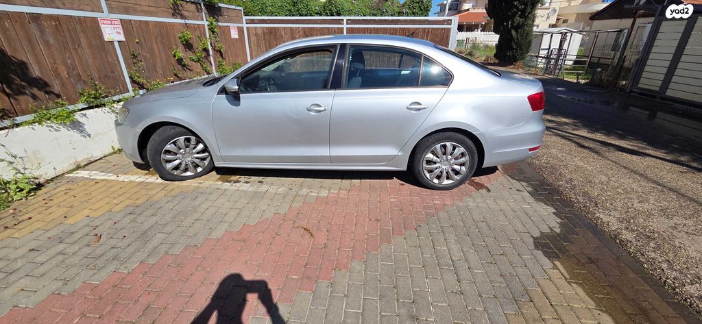 מודעת רכב פולקסווגן ג'טה