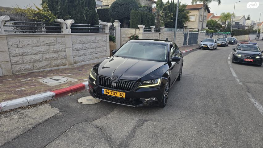 מודעת רכב סקודה סופרב