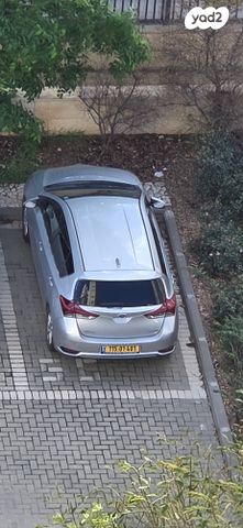 מודעת רכב טויוטה אוריס