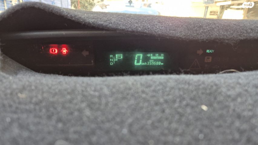 מודעת רכב טויוטה פריוס