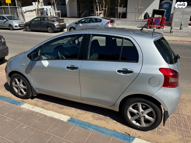 מודעת רכב טויוטה יאריס