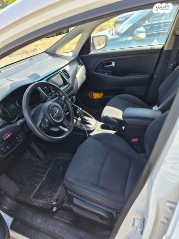 מודעת רכב קיה קארנס