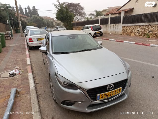 מודעת רכב מאזדה 3
