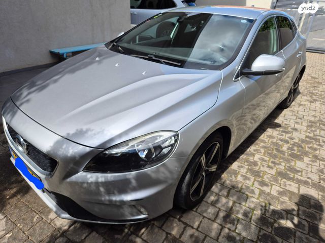 מודעת רכב וולוו V40