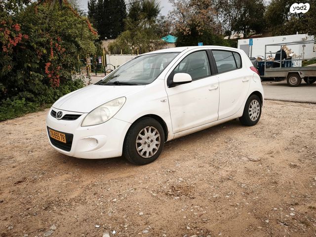 מודעת רכב יונדאי i20