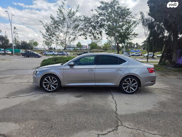 מודעת רכב סקודה סופרב