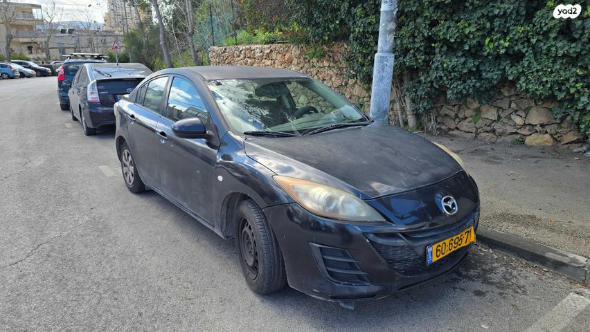 מודעת רכב מאזדה 3