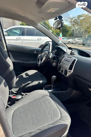 מודעת רכב יונדאי i20