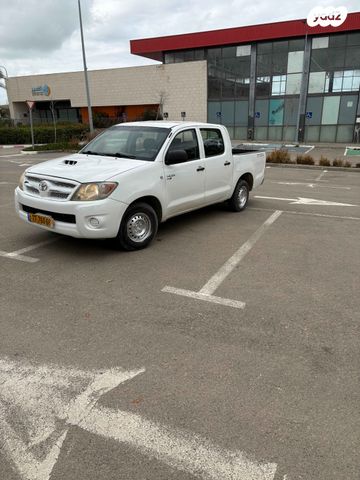 מודעת רכב טויוטה היילקס ויגו