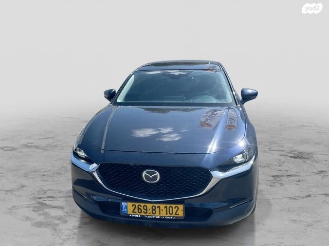 מודעת רכב מאזדה CX-30